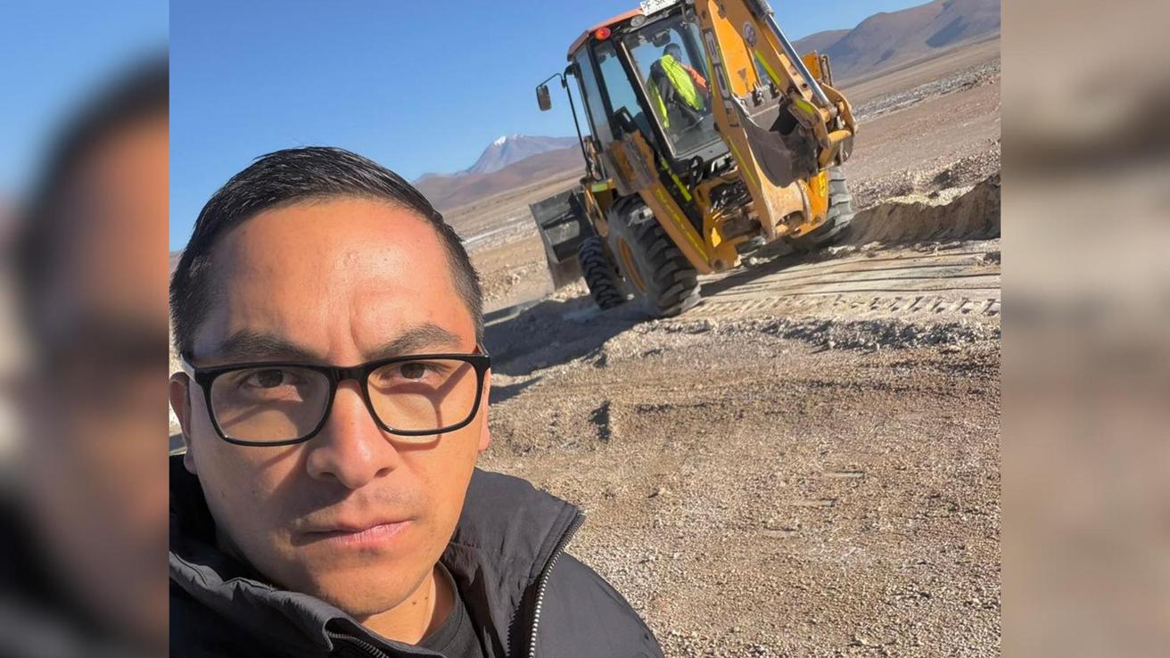 Diputado por Antofagasta contrató una retroexcavadora para construir una zanja sin autorización en Ollagüe