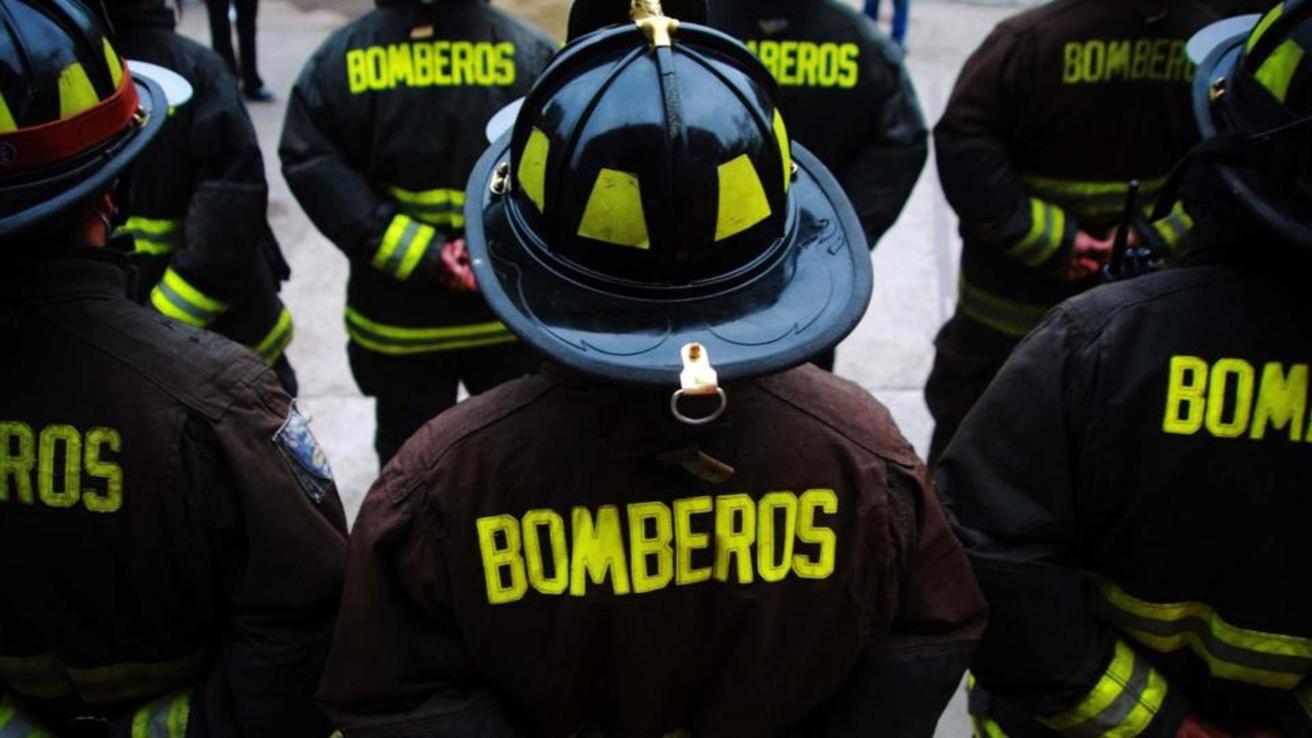 Encuentran cuerpo de adulta mayor entre escombros de departamento consumido por incendio en Illapel