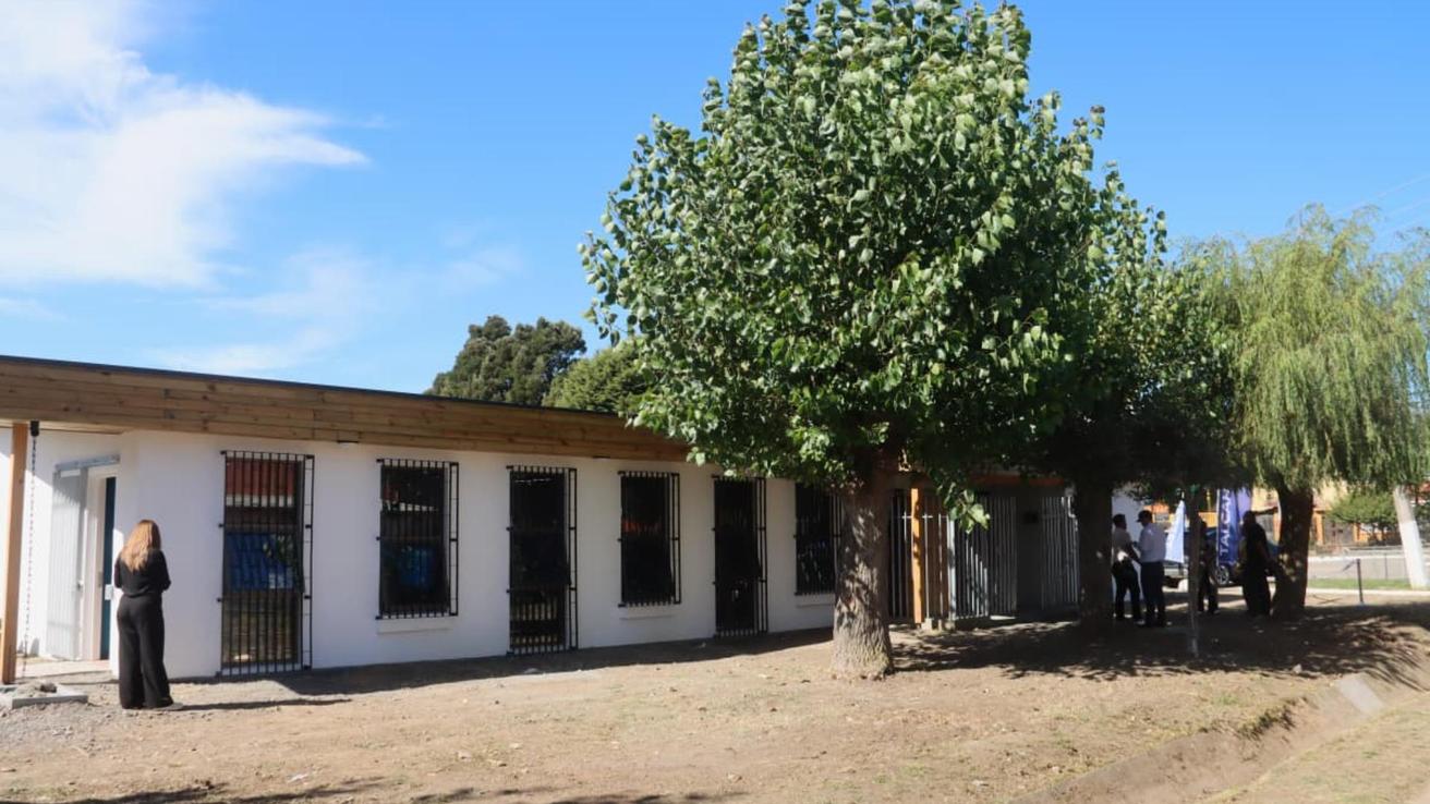 Inauguran primer centro comunitario en barrio Lord Cochrane de Talcahuano: sumarán circuito de áreas verdes en construcción