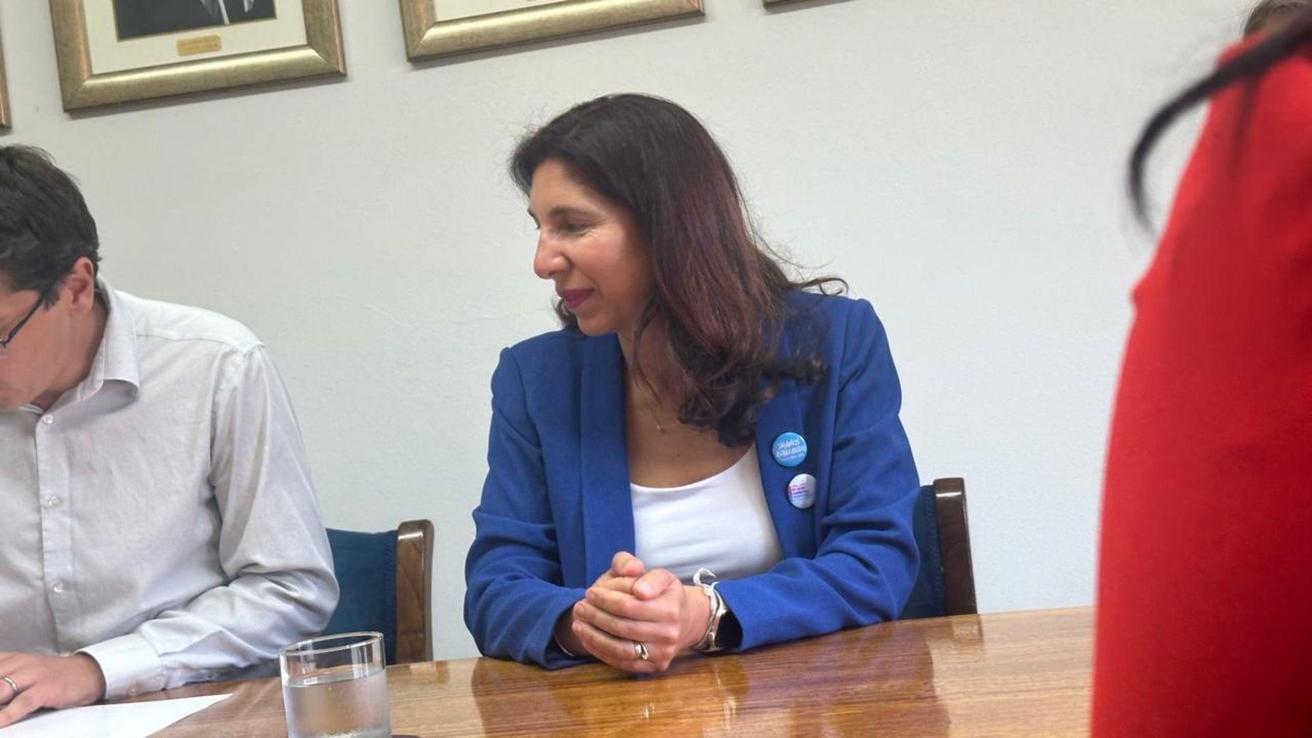 Sin críticas a la gestión actual: Paulina Rincón inscribe su candidatura a rectora de la UdeC como continuidad de Carlos Saavedra