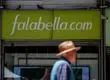Falabella deberá pagar a clienta: guardias la acusaron de robar y la retuvieron a pesar de haber mostrado su boleta