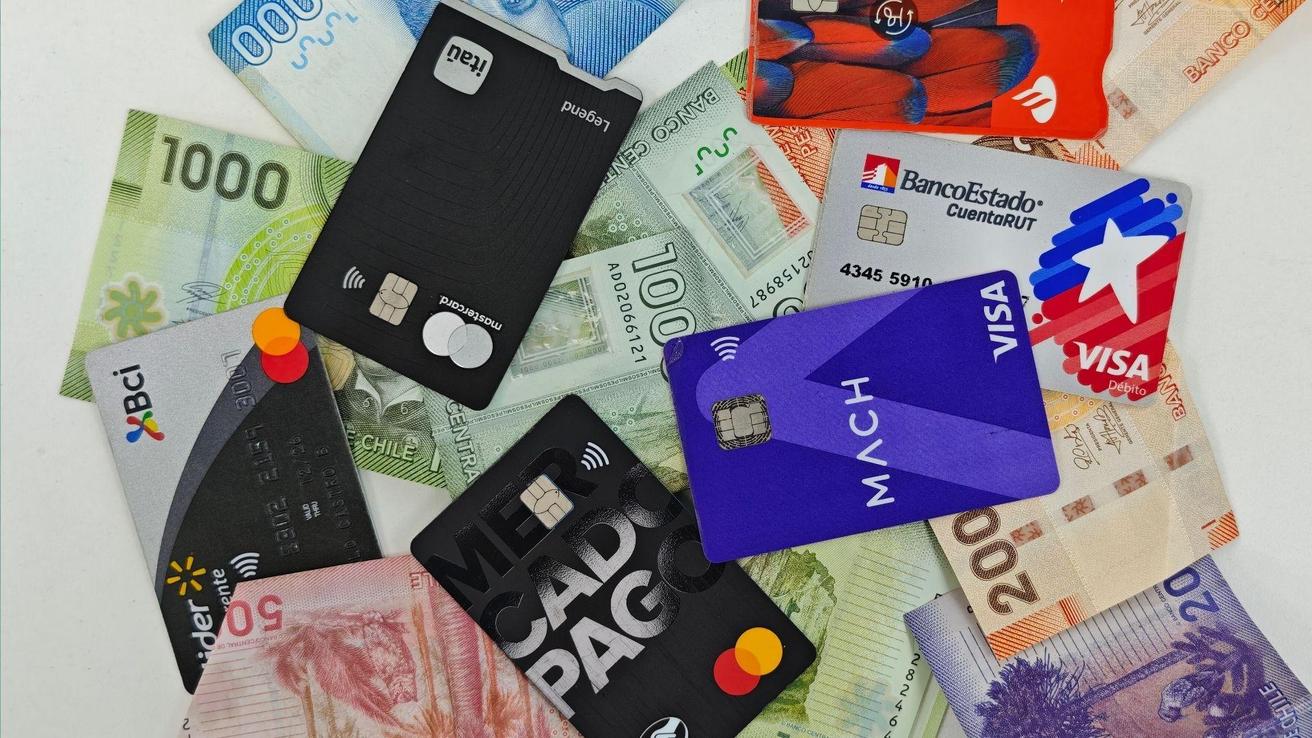 La desconocida y poco utilizada norma que te permite recuperar el dinero que pagas por seguros en créditos de consumo en Chile