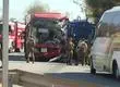 Pasajero de bus de transporte público fallece y seis resultan heridos tras grave colisión frontal contra un camión en Pudahuel