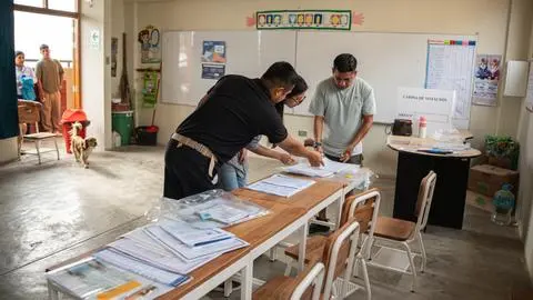 Perú: Jurado Nacional de Elecciones indicó que los resultados de las elecciones presidenciales se conocerían en mayo