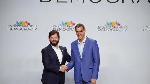 Gabriel Boric en España por Reunión en Defensa de la Democracia: “Estamos en un momento de inflexión para el mundo”