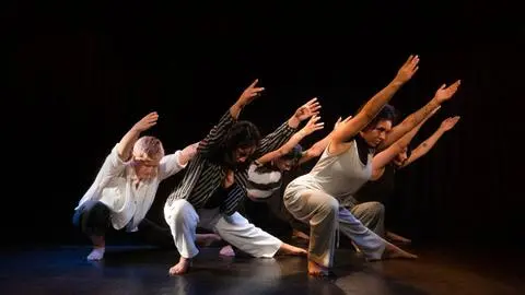 Mes de la danza en Concepción: Teatro Biobío ofrecerá taller gratuito de biodanza