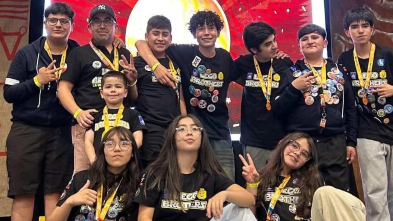 Estudiantes de Penco lograron recaudar el dinero para viajar a México a torneo de robótica: Llegaron a la meta tras donación de Naya Fácil
