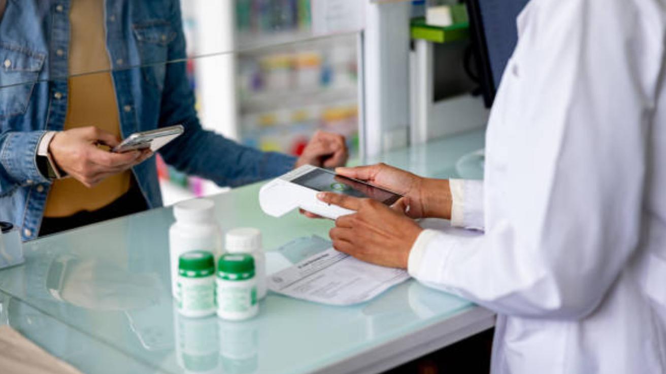 Conocida farmacia beneficiará a una persona por sucursal cada jueves: Su compra costará 10 pesos