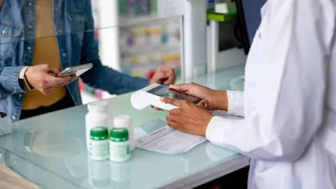 Conocida farmacia beneficiará a una persona por sucursal cada jueves: Su compra costará 10 pesos