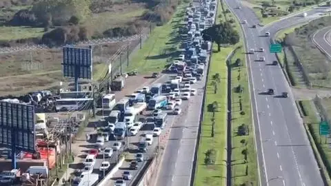 Conductores de micros del Gran Concepción aseguran que recibirán multas por desvíos durante el colapso vial que causó accidente