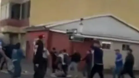 Batalla campal tras partido de fútbol juvenil en el Gran Concepción deja múltiples personas heridas, incluyendo jugadores