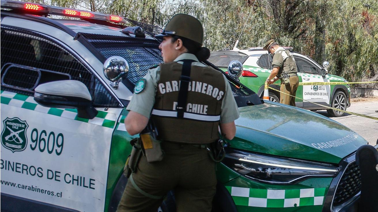 Hombre confiesa haber matado a sus padres con arma blanca tras una discusión: Carabineros lo arrestan por doble parricidio en San Antonio