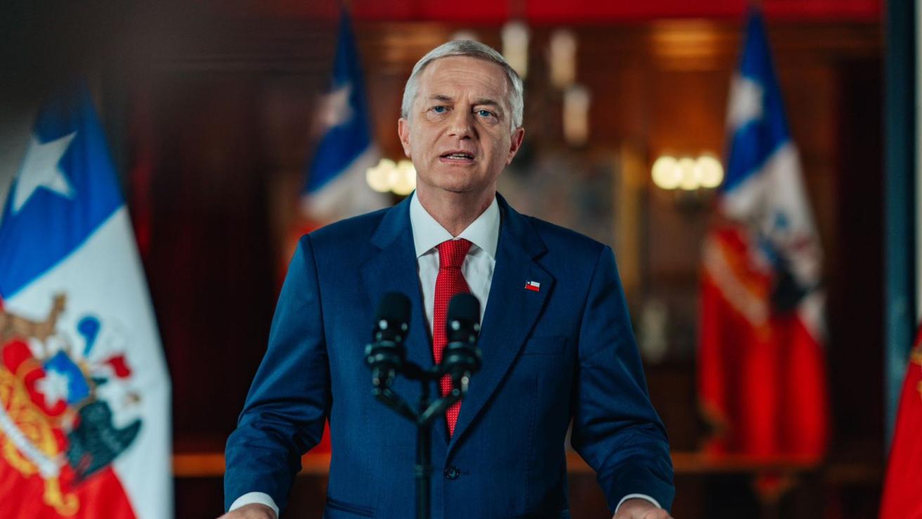 Presidente Kast presenta su megarreforma y confirma rebaja de impuesto a las empresas de 27% a 23%