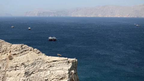Irán cierra el Estrecho de Ormuz tras ataques de Israel a El Líbano