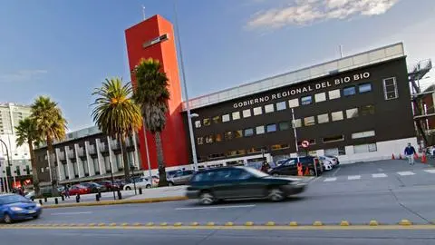 Jefa de División de Finanzas del Gore Biobío apostó en casinos pese a prohibición legal y enfrenta sumario