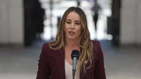 Ministra Mara Sedini comete un nuevo error al decir que Apablaza está condenado: aún no enfrenta la justicia chilena por crimen de Jaime Guzmán