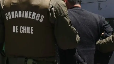 Hombre intenta asesinar a su expareja con un hacha en Mariquina