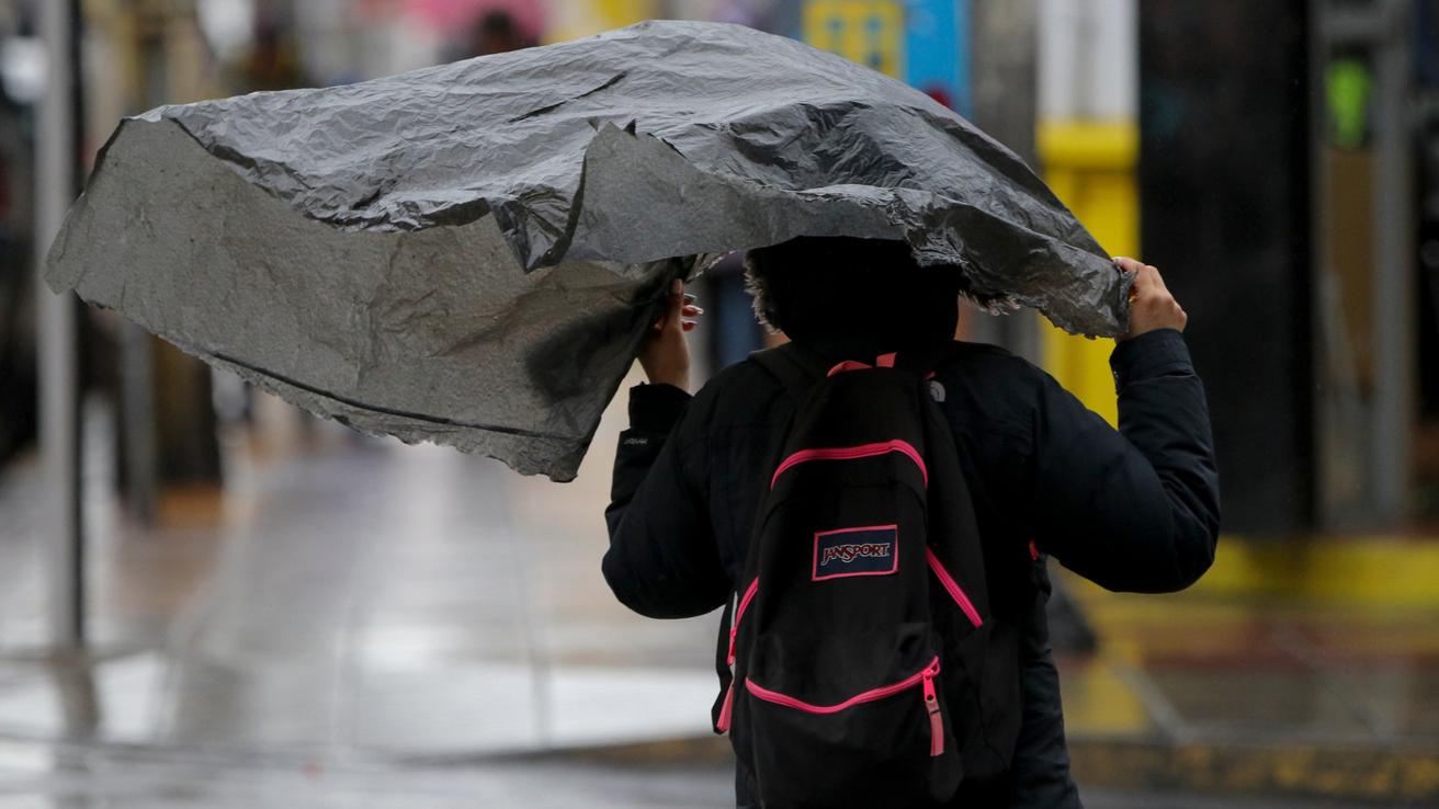Emiten alerta meteorológica en dos regiones de Chile por precipitaciones fuertes en corto periodo de tiempo