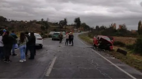 Funcionario municipal de Nacimiento y su hijo de dos años fallecen tras accidente en Ruta de la Madera