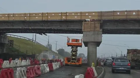 Trabajadores denuncian sueldos impagos y malas condiciones en obras del Puente Perales: faenas estarían paralizadas en señal de protesta