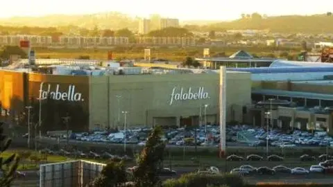 Trabajadores de Falabella advierten movilizaciones en Concepción tras rechazar distribución de jornada laboral de 42 horas