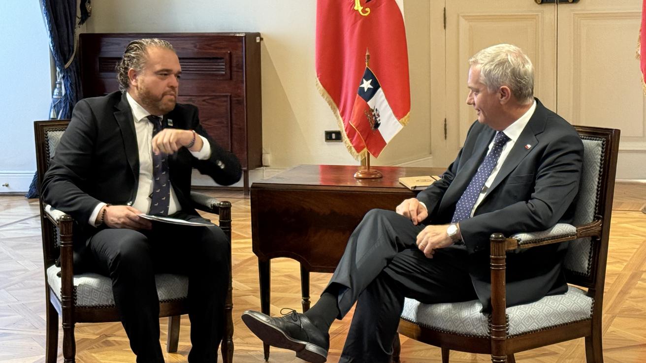 Gobernador del Biobío se reúne con presidente Kast para abordar la situación de los mercados de la región, el empleo y la reconstrucción
