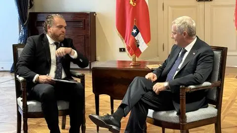 Gobernador del Biobío se reúne con presidente Kast para abordar la situación de los mercados de la región, el empleo y la reconstrucción