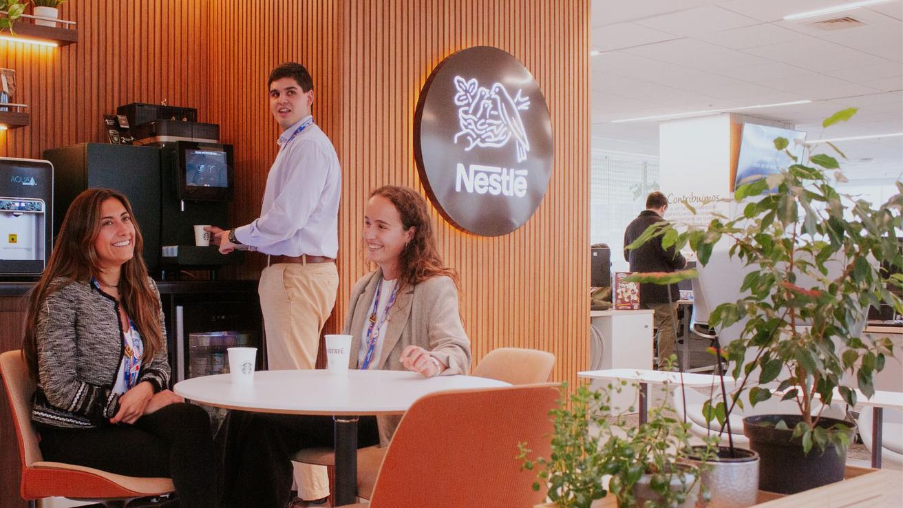 Nestlé Chile lanza programa para “entrenar” jóvenes talentos con oportunidad de quedarse en la empresa