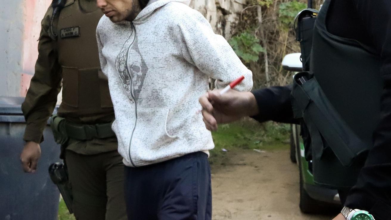 Encuentran muerto en la cárcel a sujeto que confesó el asesinato de sus padres en San Antonio