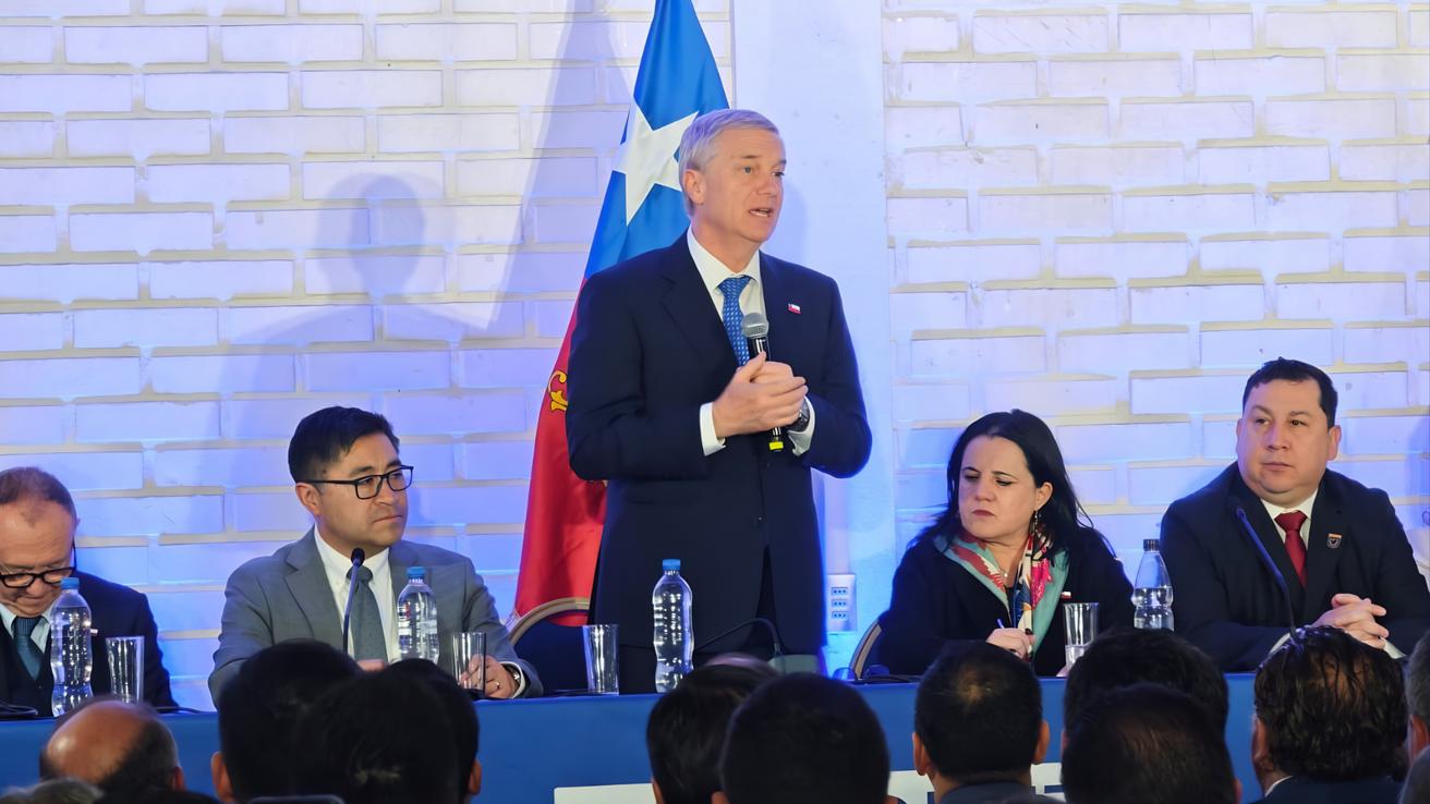“Si todos cumplieran, la situación del país sería distinta”: Gobierno aborda deuda del CAE en su visita al Biobío