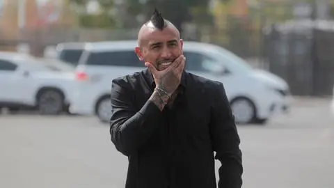 Arturo Vidal fue interrogado por la PDI al ser nombrado en millonario robo a casa de cambio