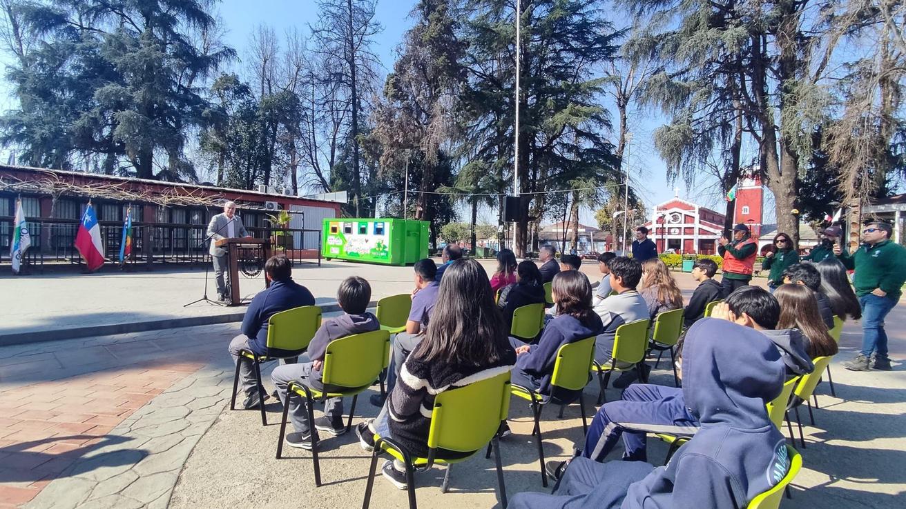 Programa de Essbio busca impulsar reciclaje de aceite domiciliario en el Biobío