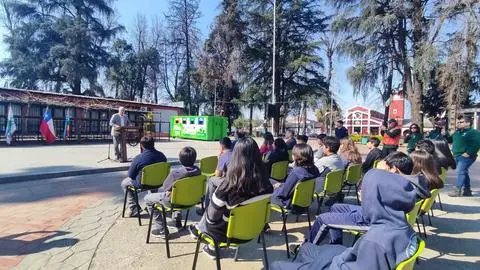Programa de Essbio busca impulsar reciclaje de aceite domiciliario en el Biobío