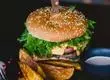 Día de la Hamburguesa en Concepción: Las promociones de hoy en la capital del Biobío