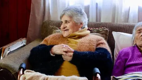 Adultas mayores en centro de larga estadía de Concepción valoran visitas en el Día de la Madre: “Me trae recuerdos de cuando ellos eran chicos”