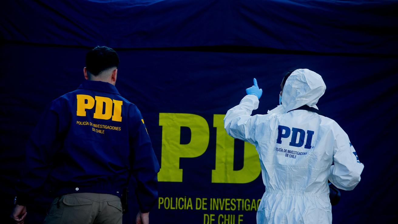 Hallan joyas y uñas postizas en escena de homicidio en mirador de Machalí