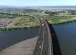 Conductores modifican patentes para transitar en Puente Industrial sin pagar