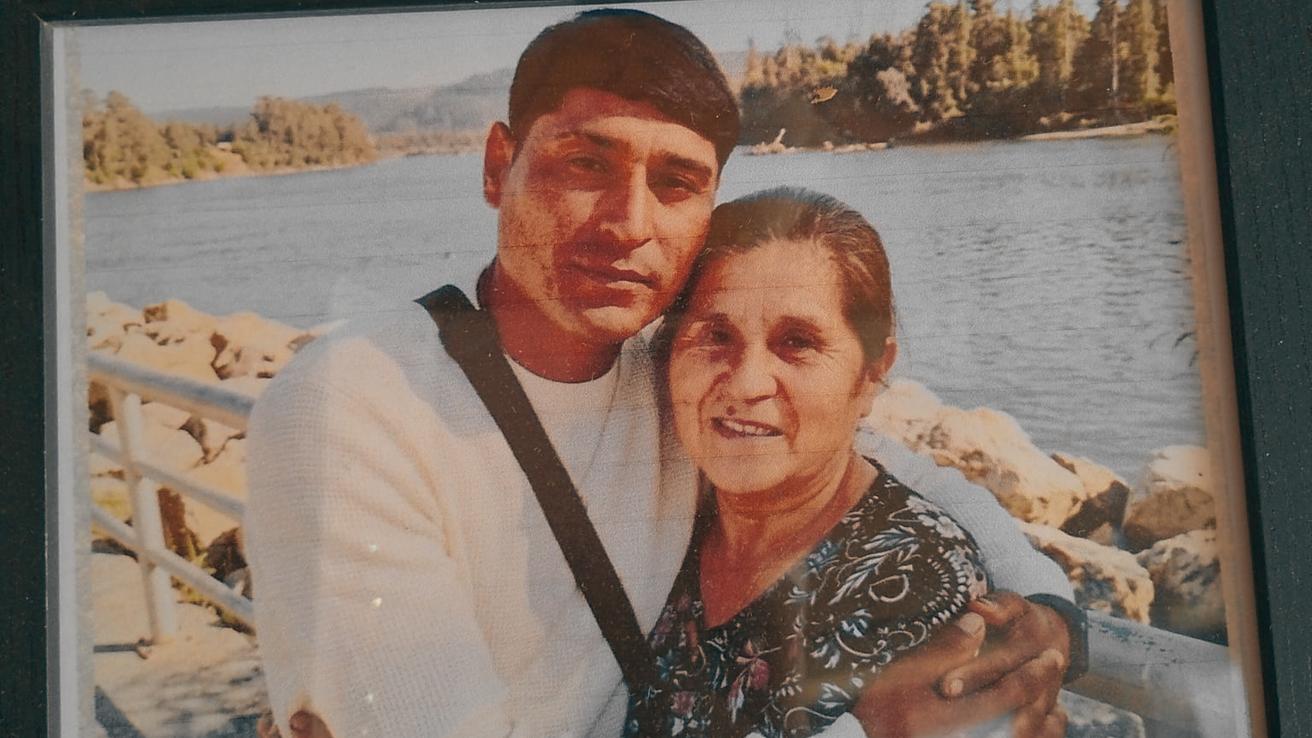 “La esperanza no la voy a perder”: Madre de pescador desaparecido pide apoyo para continuar la búsqueda en las costas del Maule