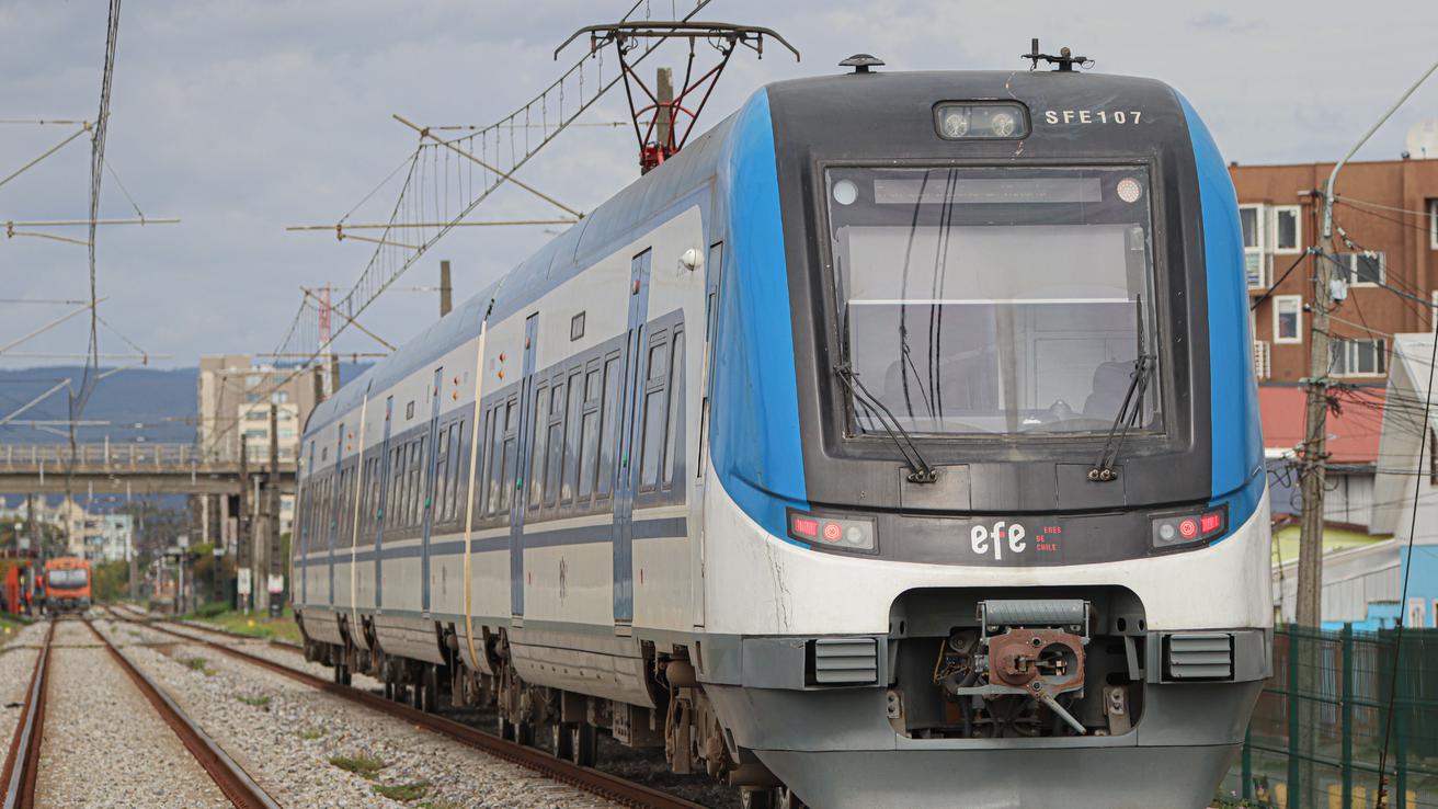 Reportan accidente del Biotren en San Pedro de la Paz que involucra a un peatón: servicio presenta alteraciones en sus horarios