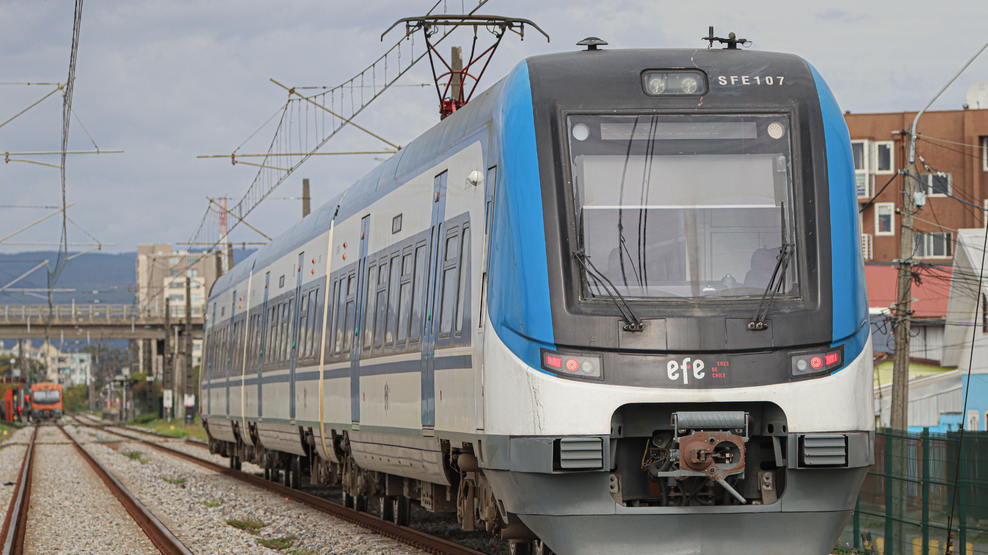 Reportan accidente del Biotren en San Pedro de la Paz que involucra a un peatón: servicio presenta alteraciones en sus horarios