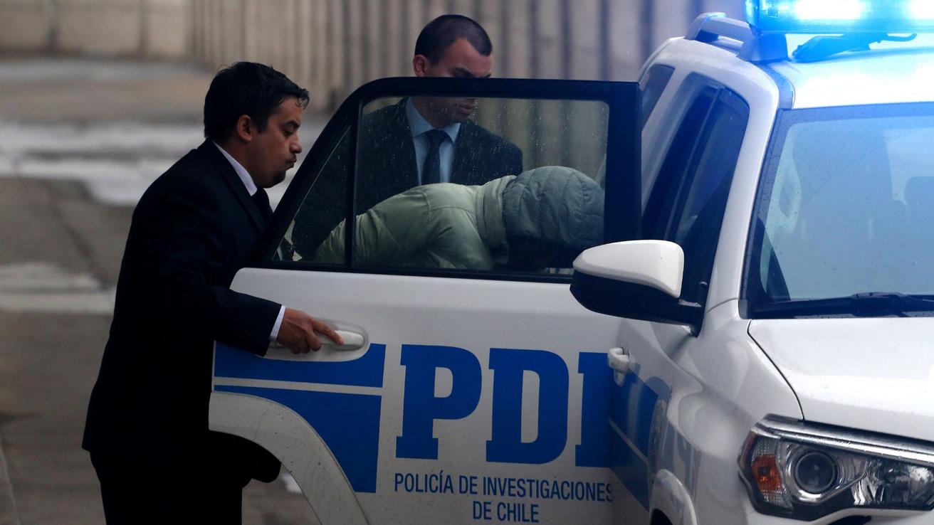 Detienen a dos sujetos acusados de asesinar a un hombre en su propio predio en Santa Juana
