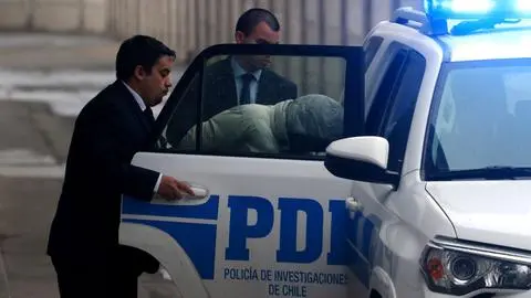 Detienen a dos sujetos acusados de asesinar a un hombre en su propio predio en Santa Juana