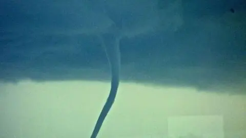 Emiten aviso por probable desarrollo de trombas marinas en la Región del Biobío