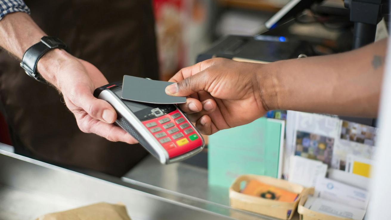 ¿Cuándo entra en vigencia el aumento en el pago mínimo de las tarjetas de crédito en Chile?