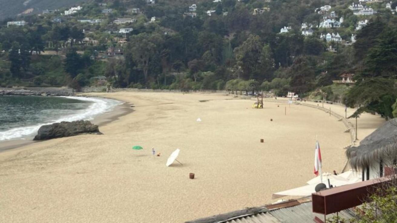Rescatan cuerpo de menor de 14 años que falleció tras caer al mar mientras pescaba en Zapallar