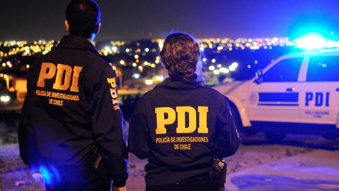 Delincuentes que se hicieron pasar por pasajeros atacan a conductor de aplicación en Puente Alto: Terminaron asesinándolo