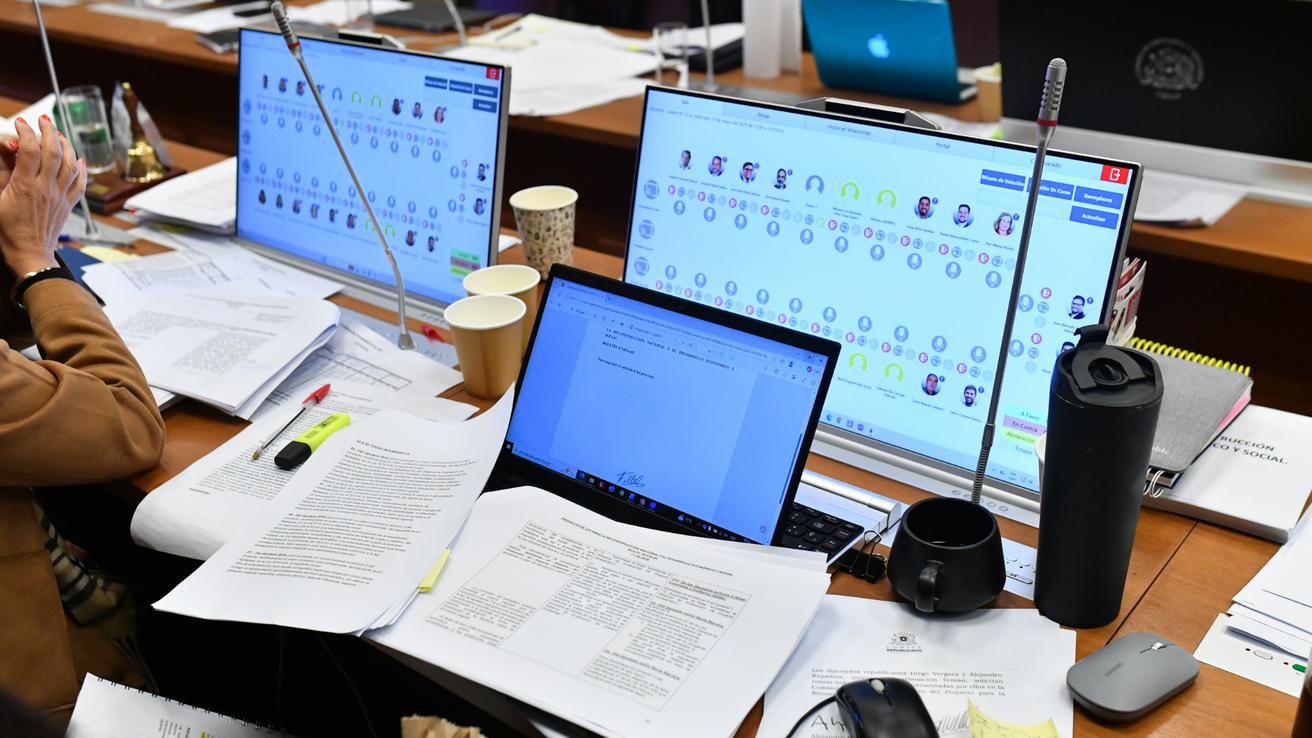 Avanza la “megarreforma” del Gobierno tras maratónica votación en el Congreso: Revisa qué viene ahora