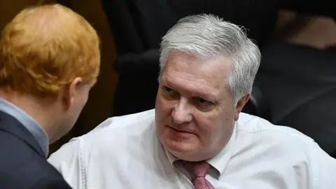 “No contará con mi voto”: senador Kusanovic amenaza con rechazar la megarreforma del Gobierno