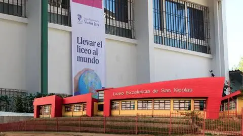 Dos Liceos Bicentenario de región son reconocidos entre 3.000 competidores de todo el mundo