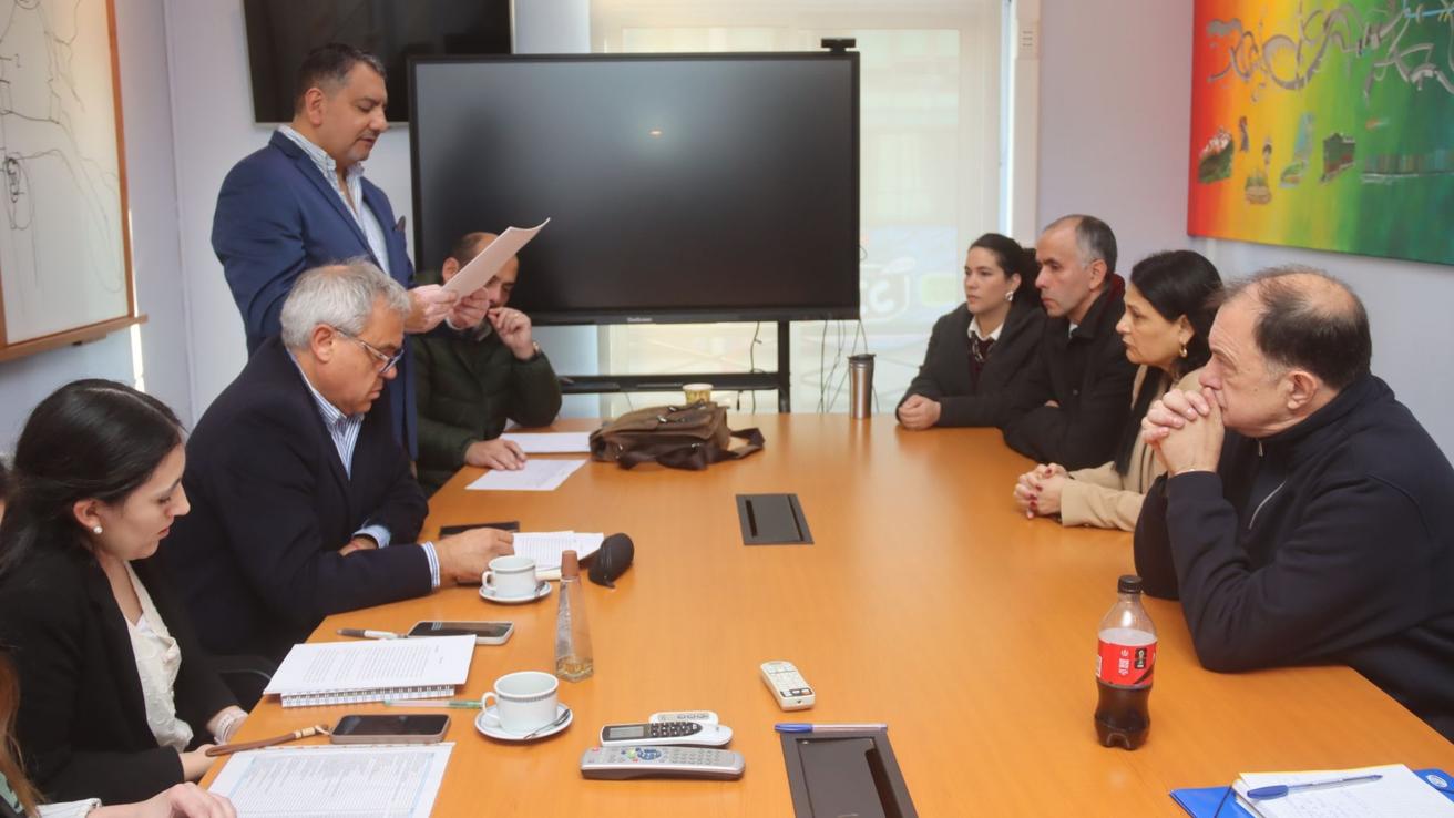 Subcontratistas de Tapusa llegan a acuerdo con el Minvu: Deberán demandar para lograr pagos pendientes